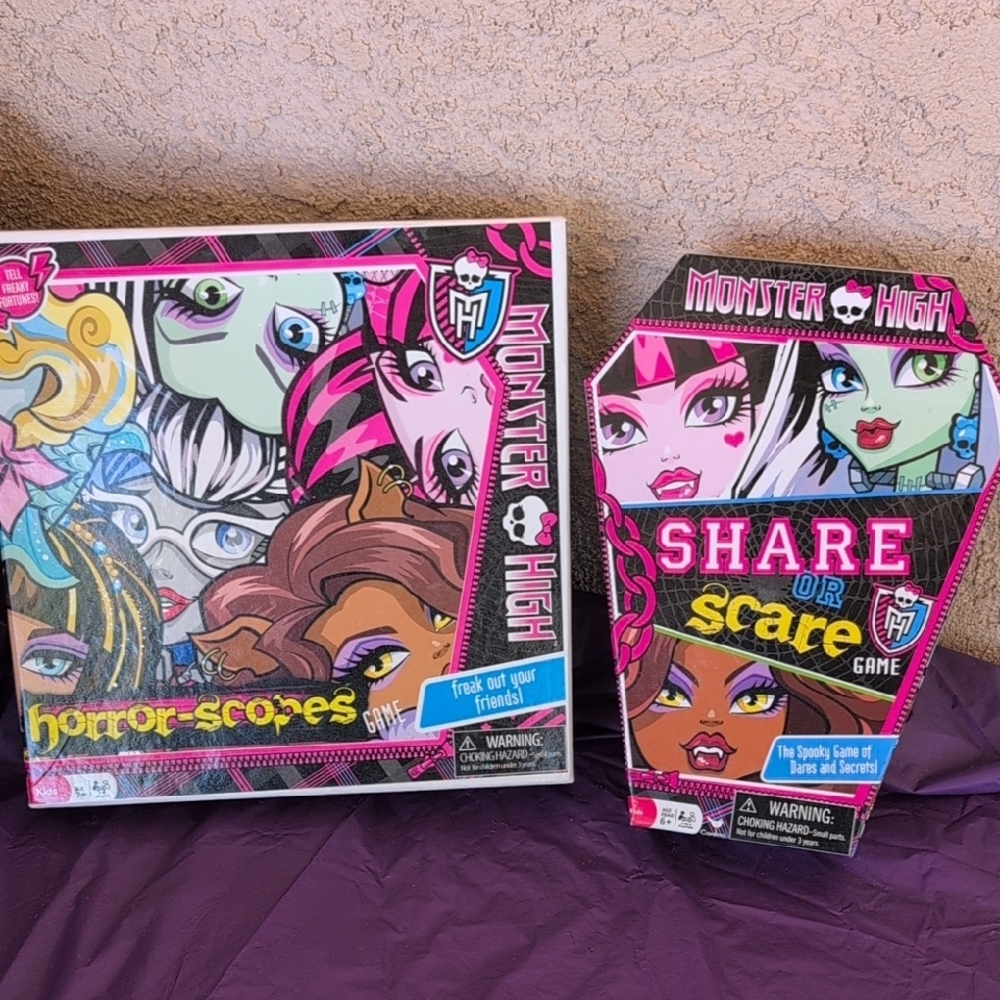 Monster High Horror-Scopes and Share or Scare Games - Pink and Black